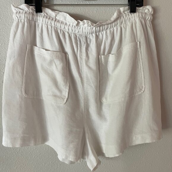 Universal Thread white linen shorts, women's size XXL - Picture 2 of 5